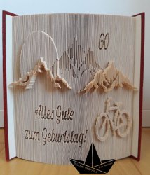 Geburtstagsbuch Berge mit Fahrrad und Sonnenaufgang
